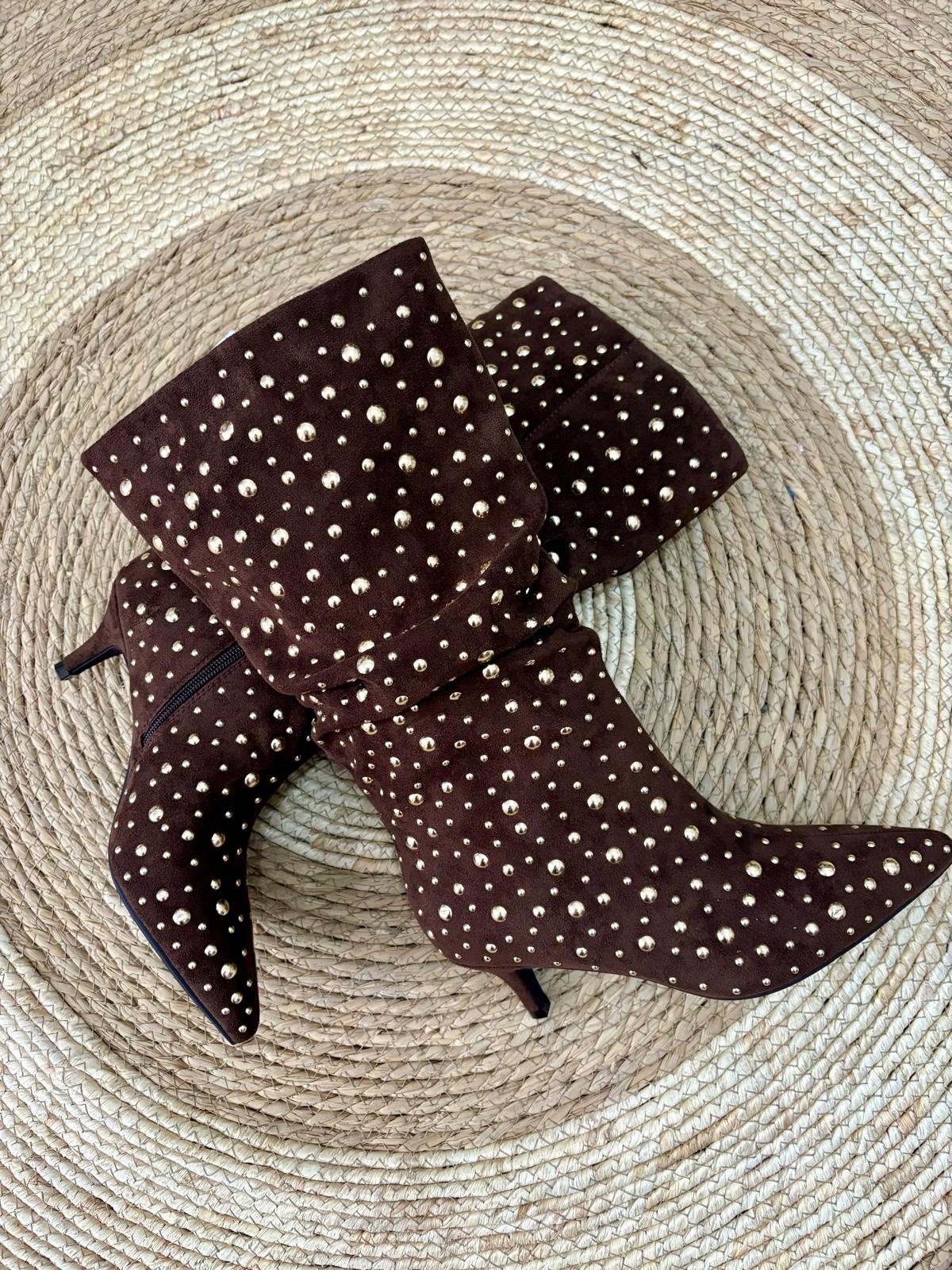 8b5f5e60 ee7a 4945 8a8e 56df3da2c583